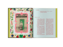 Load image into Gallery viewer, KVITKY. The Big Book of Traditional Ukrainian House Paintings