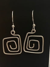Load image into Gallery viewer, New ! Tania Snihur silver sculptural earrings