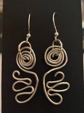 Load image into Gallery viewer, New ! Tania Snihur silver sculptural earrings