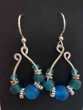 Load image into Gallery viewer, New ! Tania Snihur silver sculptural earrings