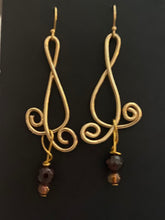 Load image into Gallery viewer, New! Tania Snihur gold sculptural wire earrings
