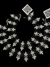 Load image into Gallery viewer, Bakhmut 1 1/2" wide Gerdan collar of white with black,black with white or black with bronze seed beads
