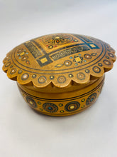 Load image into Gallery viewer, Cassetka medium round #15
