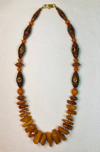 Yara Litosch single stand 25" graduated honey amber necklace