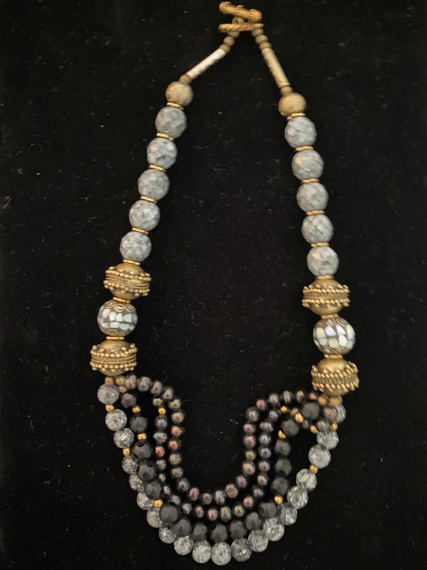 Yara Litosch  19'single strand of faceted grey beads with center multi bead strand necklace # 18
