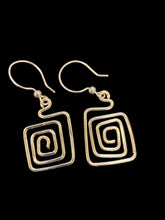 Load image into Gallery viewer, New ! Tania Snihur silver sculptural earrings
