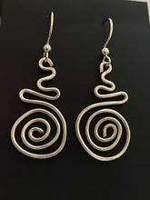 Load image into Gallery viewer, New ! Tania Snihur silver sculptural earrings
