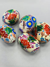 Load image into Gallery viewer, Wooden Pysanky with painted kalyny

