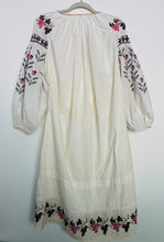 Load image into Gallery viewer, Women’s Vintage Embroidered Dress #350
