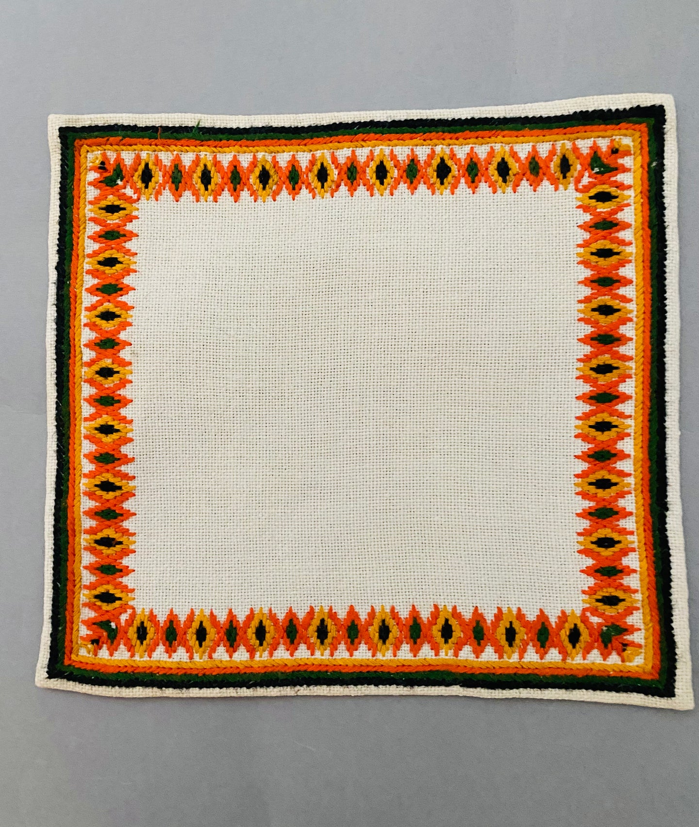 Embroidered  nyzynka, flat stitch Vintage Servetka    7