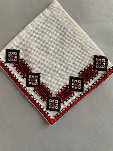 Embroidered square two sided  Servetka  7 1/2" x 7 1/2'